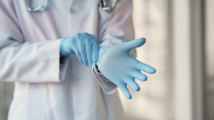 pexels-gustavo-fring-3985168 Gloved hand