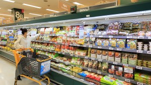 shutterstock_2025063920 Korea supermarket