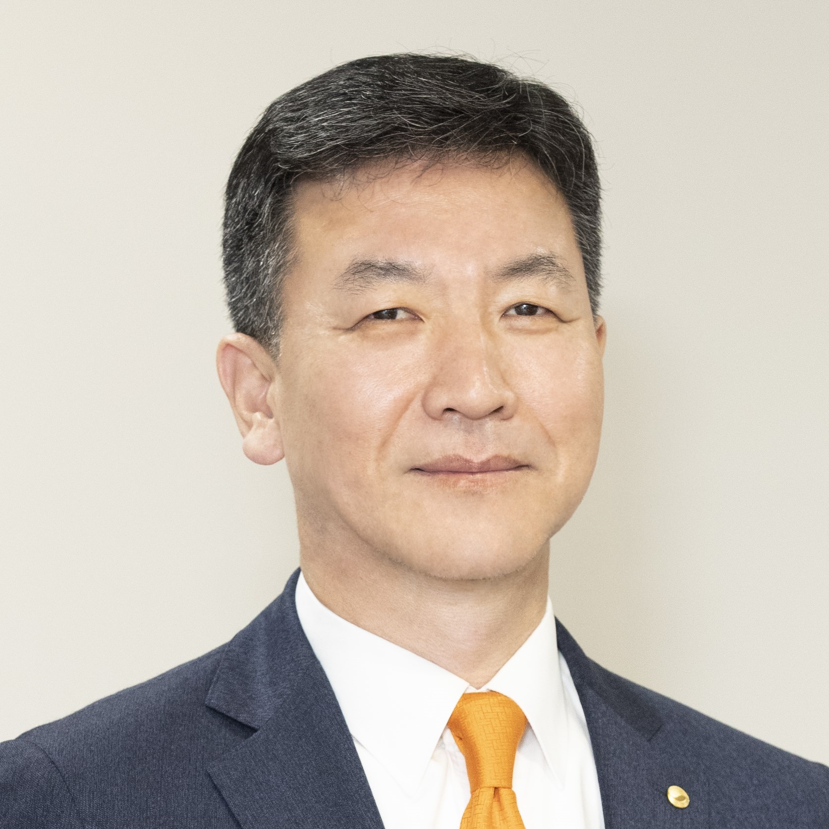 Kouqing Li, Director, AMRO