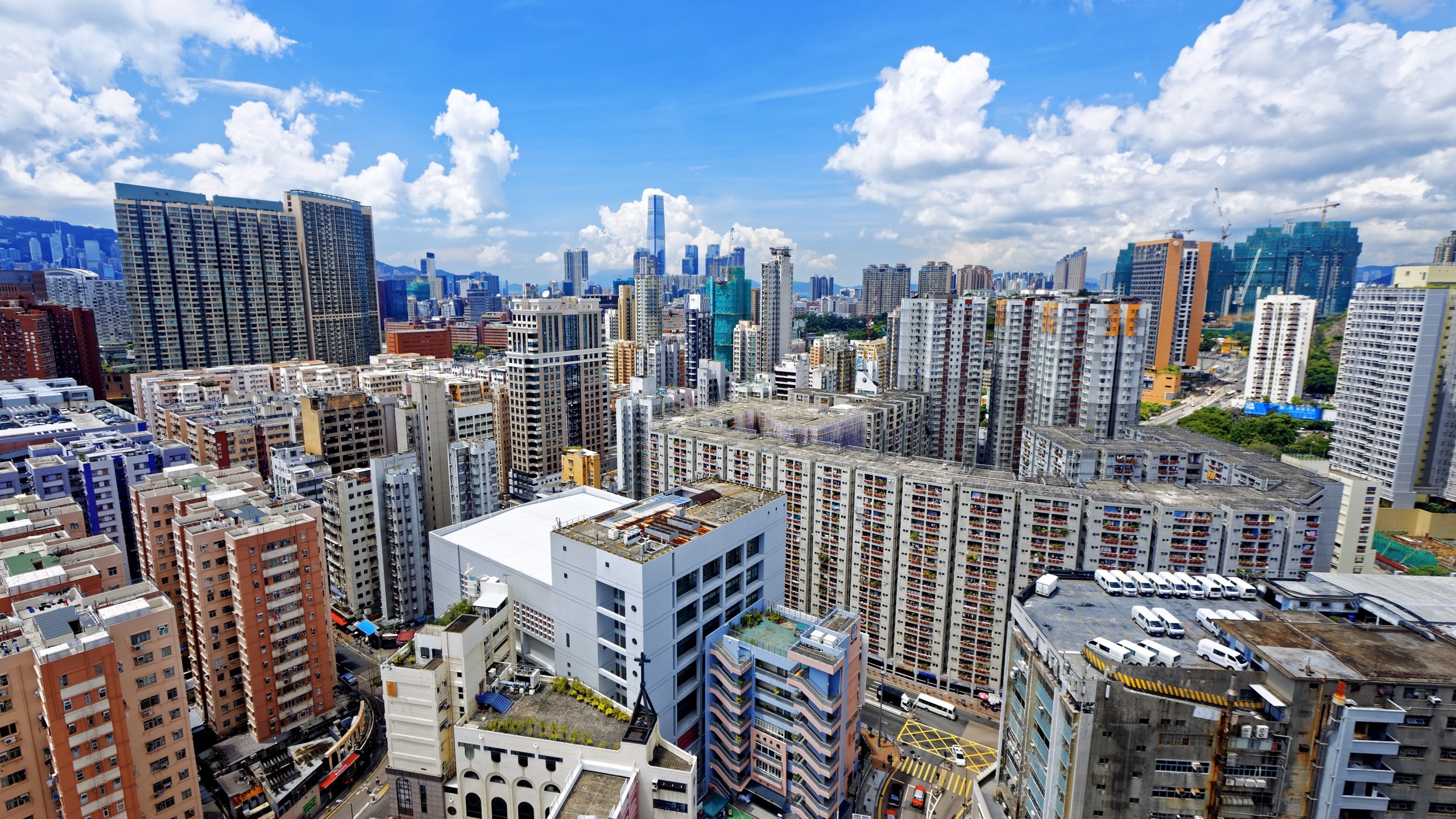 Hong Kong property-AMRO blog